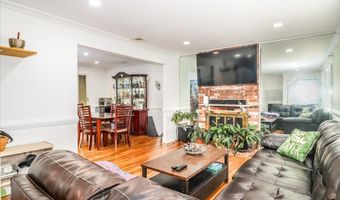 21 Chimney Dr, Bethel, CT 06801