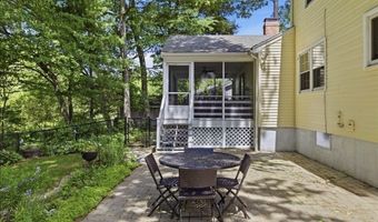 27 Kennel Hill Dr, Beverly, MA 01915