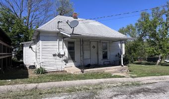 107 N Lister St, Ava, MO 65608