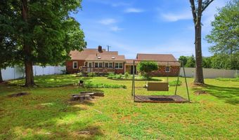 115 Poplar St, Agawam, MA 01030