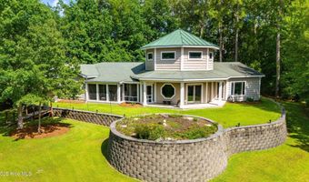 130 Willowbrook Dr, Arapahoe, NC 28510