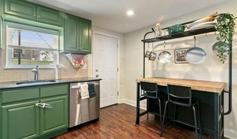138 MERCY St, Philadelphia, PA 19148