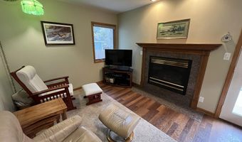 1210 N 4th St, Aberdeen, SD 57401