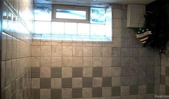 6528 Winona St, Allen Park, MI 48101