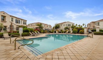 2477 W MARKET Pl 34, Chandler, AZ 85248