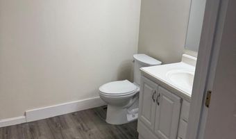 7530- D COXTON Ct 112, Alexandria, VA 22306