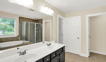 679 Erin Dr, Avon, IN 46123