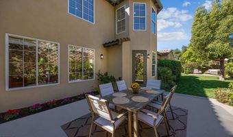 827 W Heritage Oak Ct, Altadena, CA 91001