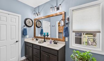 1321 Canady Branch Rd, Bonneau, SC 29431