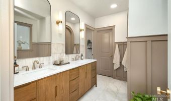 2125 Moon Shadow Dr, Caldwell, ID 83607