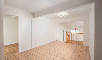 18063 Burbank Blvd, Encino, CA 91316