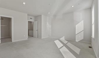 20280 NEWFOUNDLAND Sq, Ashburn, VA 20147