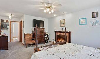 40498 N Sunset Dr, Antioch, IL 60002
