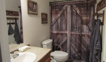 1401 W Bowman Dr, Artesia, NM 88210
