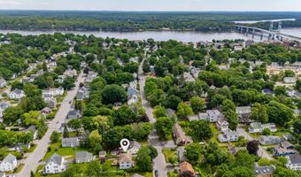 211 Oak St, Bath, ME 04530