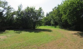 2038 Hill Top Cir, Weatherford, TX 76085