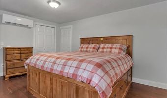 19 Hardwick St, Cumberland, RI 02864