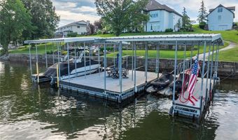 1038 Lake Viking Ter, Altamont, MO 64620