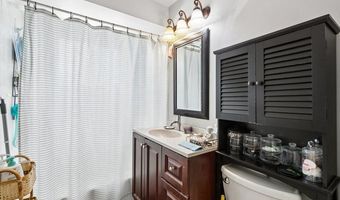 356 W Park Ave, Addison, IL 60101