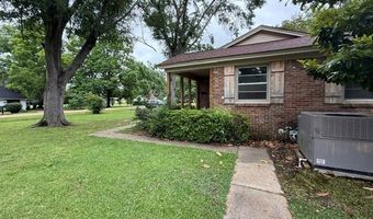 208 East St, Batesville, MS 38606