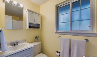 7711 Devonshire Ct, Boulder, CO 80301