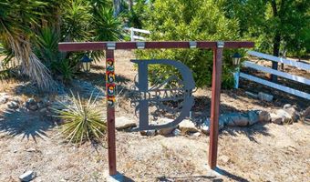 2605 Kauana Loa Dr, Escondido, CA 92029
