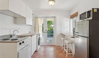2421 San Domingo St guest house, Coral Gables, FL 33134