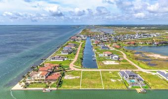36 La Buen Vida Dr, Aransas Pass, TX 78336