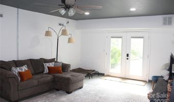 242 Birch Ln, Arden, NC 28704