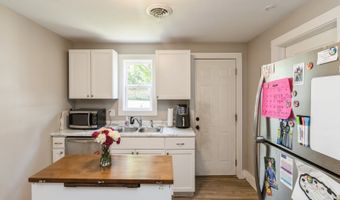 3944 53rd St, Des Moines, IA 50310