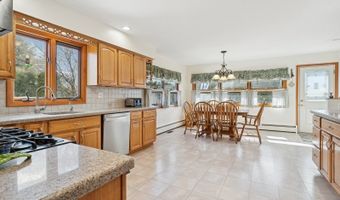 9 Highview Dr, Alloway, NJ 07460