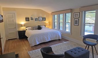 16 Vermont Ave, Brattleboro, VT 05301