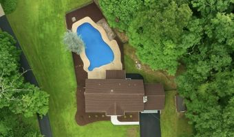 33 Huntsville Rd, Andover, NJ 07860