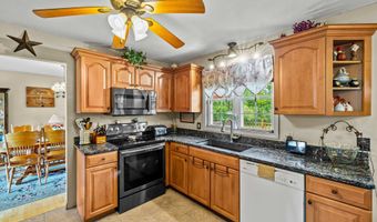2 Marion Ln, Canterbury, CT 06331