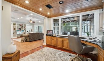 910 ALAMEDA St, Orlando, FL 32804