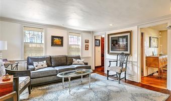 41 Third St, Newport, RI 02840