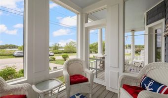 439 Wandsworth St, Narragansett, RI 02882