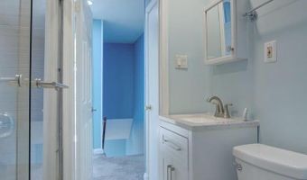 2258 ARLINGTON Ter, Alexandria, VA 22303