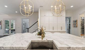 3605 Hampton Manor Dr, Charlotte, NC 28226