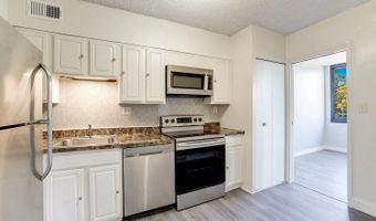 5500 HOLMES RUN Pkwy 601, Alexandria, VA 22304