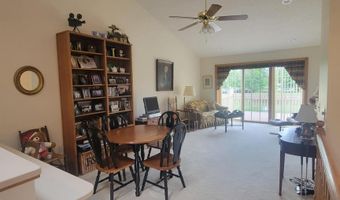 611 Spring View Cir, Beatrice, NE 68310