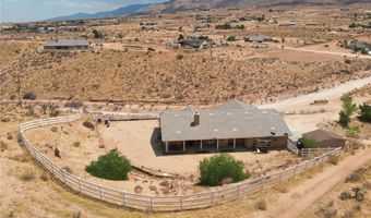 9696 Milpas Dr, Apple Valley, CA 92308