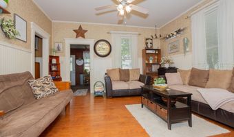 207 N Smith St, Owensville, IN 47665