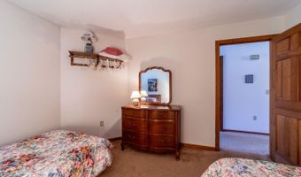 15 Manor Estates Dr 1, Bristol, NH 03222