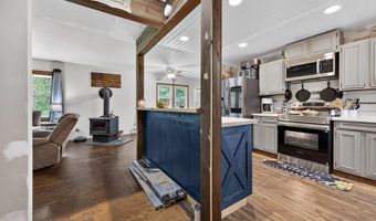 147 Iron Ore Ln, Barren Springs, VA 24313