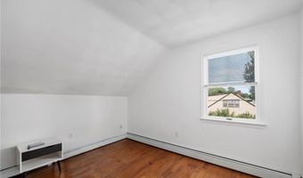 78 Highland Ave, Johnston, RI 02919