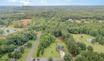 2472 Woods Stream Ln, Asheboro, NC 27205