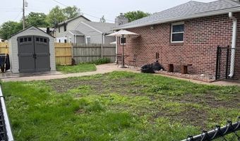 607 L St, Aurora, NE 68818