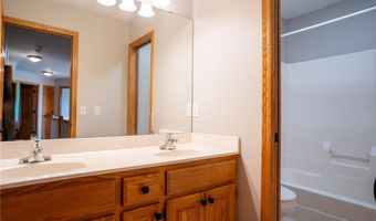 13320 Cedar Ave, Apple Valley, MN 55124