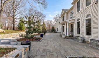 4 Sunrise Ln, Bridgewater, CT 06752